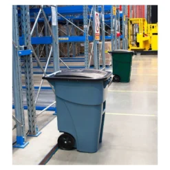 Rubbermaid Brute Rollout Wheelie Bin -Rubbermaid Shop 106497 scaled
